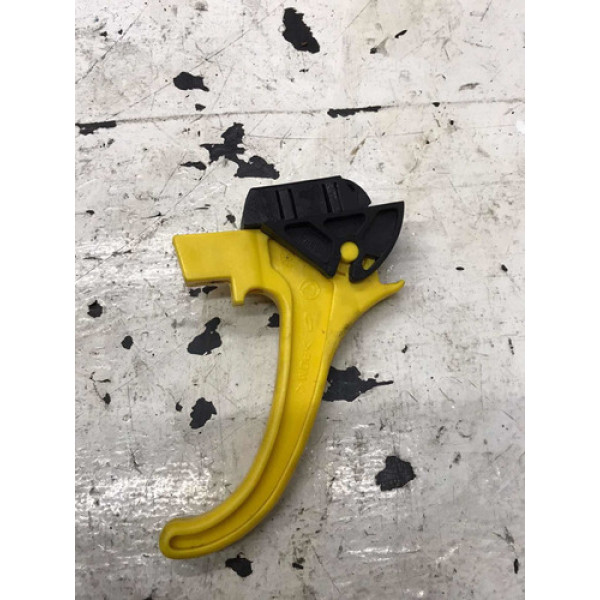 Puxador Do Capo Fiat Idea 2008 Original Promoção