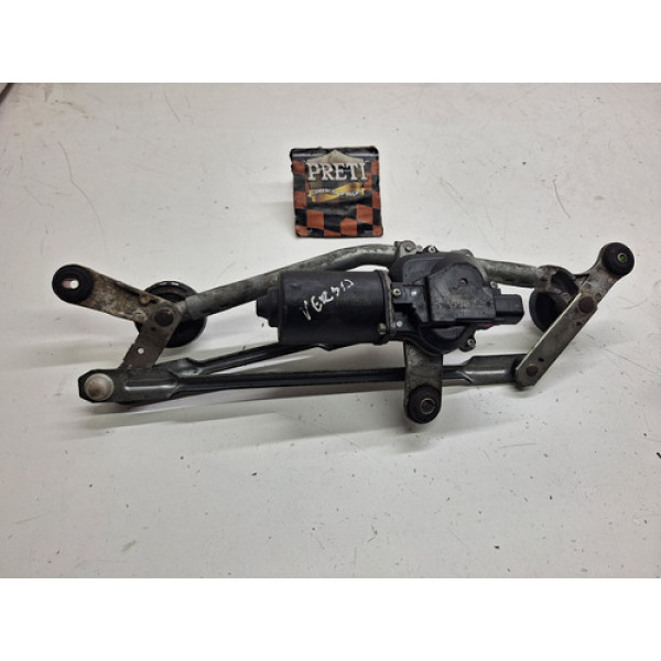 Máquina Limpador Dianteiro Nissan Versa 2014 