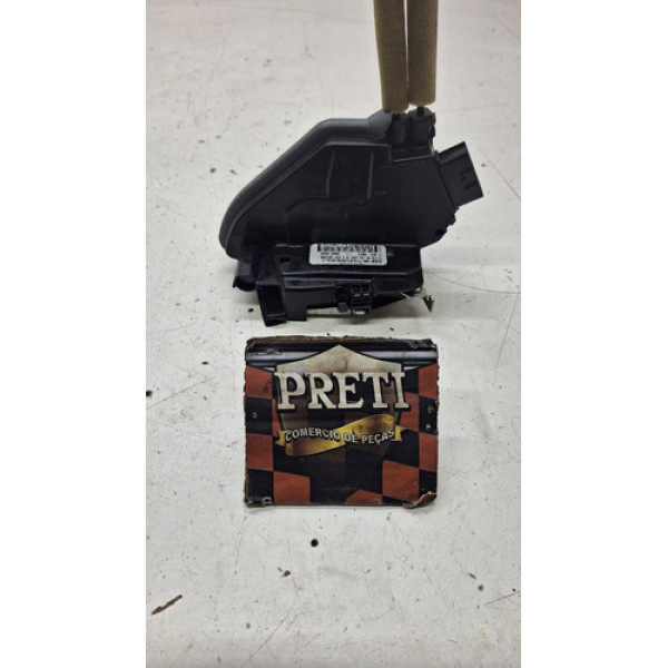 Fechadura De Porta Dianteira Direita Nissan Kicks 2021 