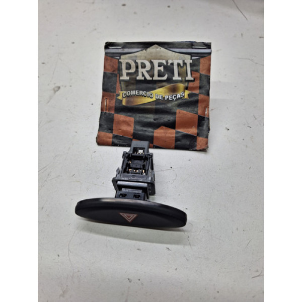 Comando / Botão Pisca Alerta Toyota Etios 1.3 2018 / 2019