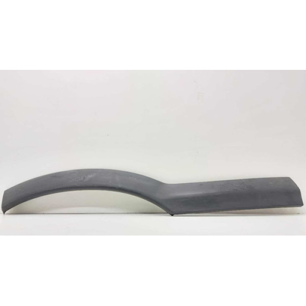 Moldura Para Lama Traseira Zafira 2010 L/e 2010