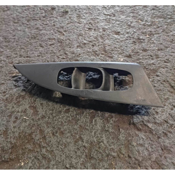 Moldura Botão Vidro Elétrico Dianteiro Esquerdo Sentra 2015