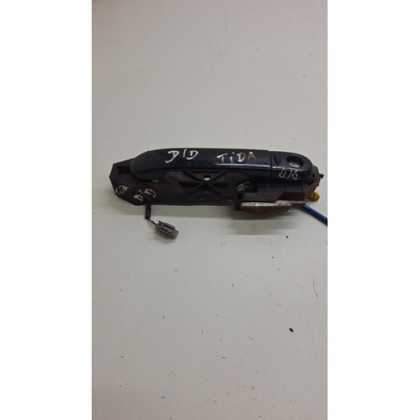 Maçaneta Externa Dianteira Direita Nissan Tiida 2011 